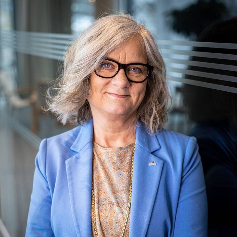 Charlotta Elliot webb